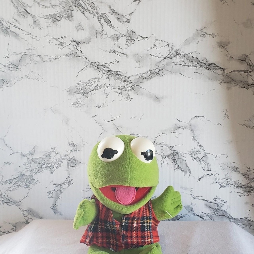 Plush kermit the frog. Mcdonalds happy meal toy. 1987. Vintage. Jim Hansen